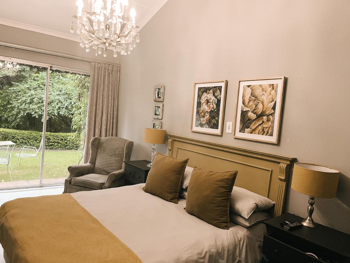35 On Basil Hotel Caledon Eksteriør billede